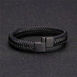 men-leather-bracelet-black-magnetic-clasp
